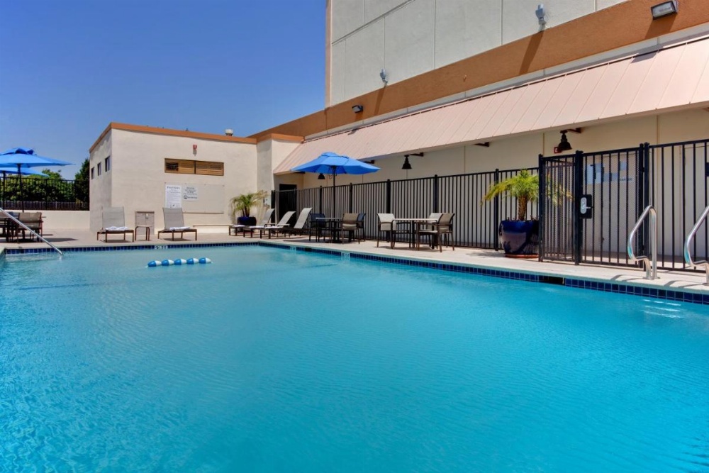 Holiday Inn Los Angeles - LAX Airport Image 21